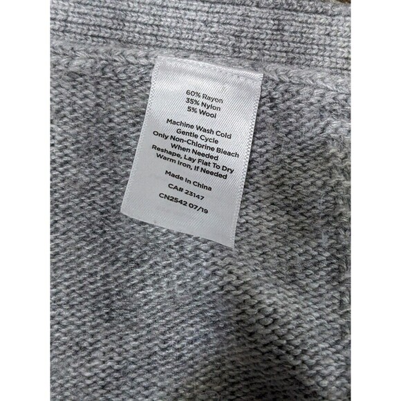 Talbots Cable knit Oversized Poncho Sweater Sz S Grey‎ Side Button Closure N67 - Picture 4 of 7